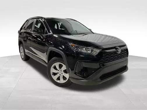 2021 Toyota RAV4 LE AWD photo