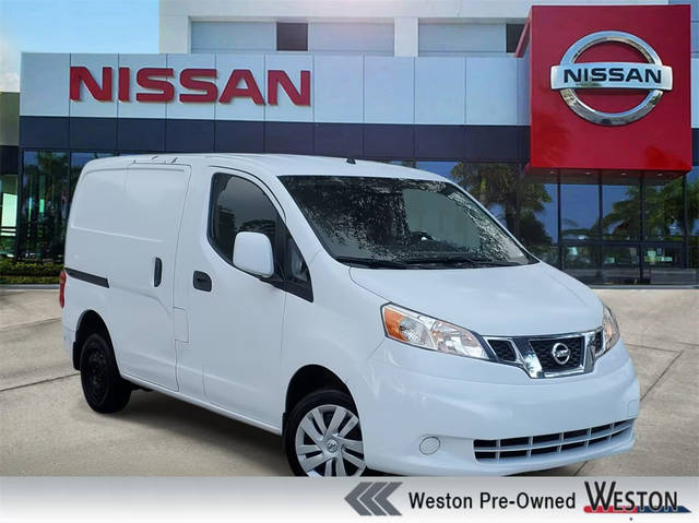 2015 Nissan NV200 SV FWD photo