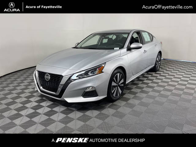 2022 Nissan Altima 2.5 SV FWD photo