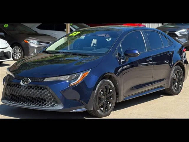 2022 Toyota Corolla LE FWD photo