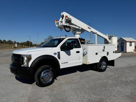 2019 Ford F-450 Super Duty  RWD photo