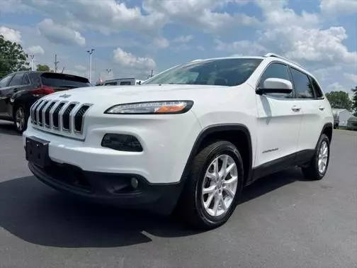 2016 Jeep Cherokee Latitude FWD photo