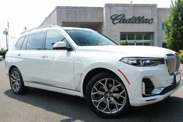 2022 BMW X7 xDrive40i AWD photo