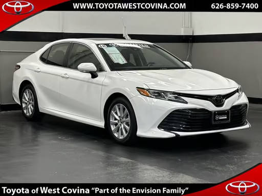 2018 Toyota Camry LE FWD photo