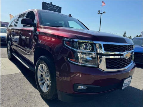 2017 Chevrolet Suburban LT RWD photo