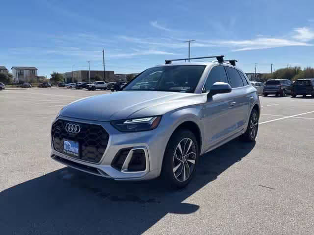 2023 Audi Q5 S line Premium Plus AWD photo