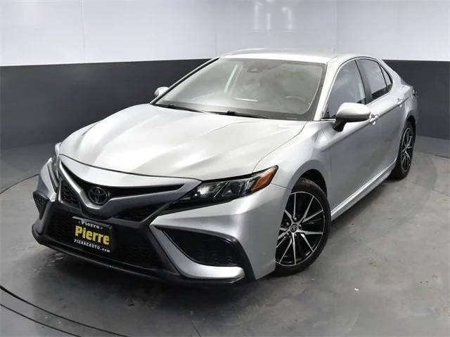 2021 Toyota Camry SE FWD photo