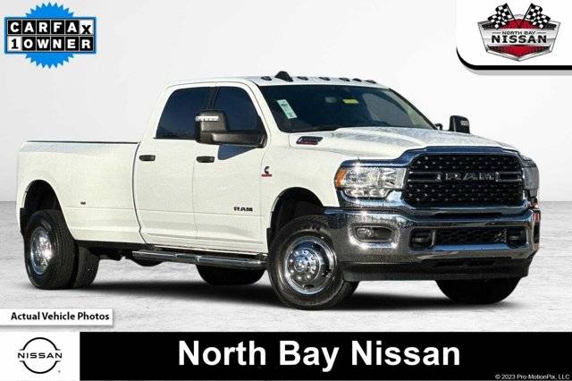 2023 Ram 3500 Big Horn 4WD photo