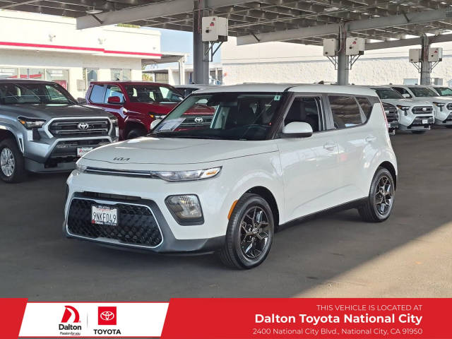 2022 Kia Soul LX FWD photo
