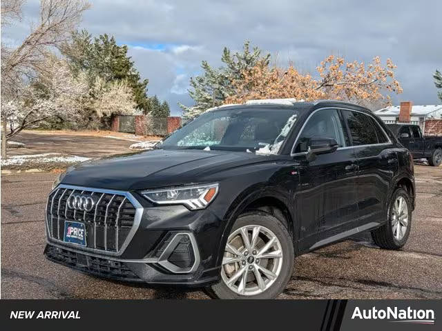 2023 Audi Q3 S line Premium AWD photo