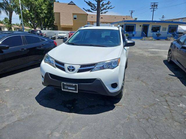 2015 Toyota RAV4 LE FWD photo