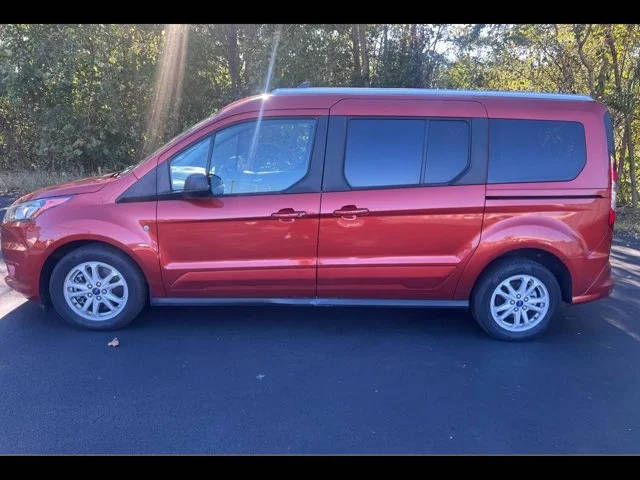 2022 Ford Transit Connect Wagon XLT FWD photo