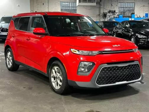 2022 Kia Soul LX FWD photo