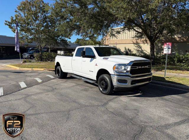 2022 Ram 3500 Big Horn 4WD photo
