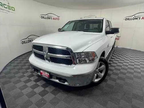 2017 Ram 1500 SLT 4WD photo