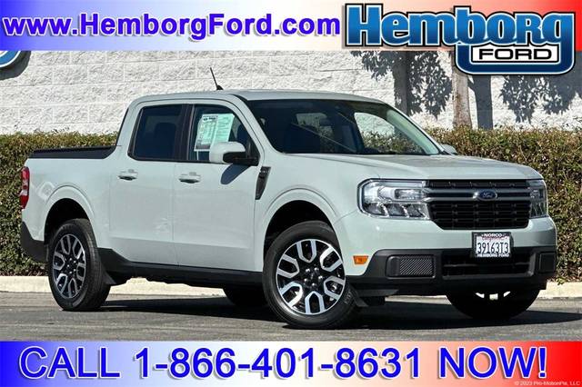 2023 Ford Maverick LARIAT FWD photo