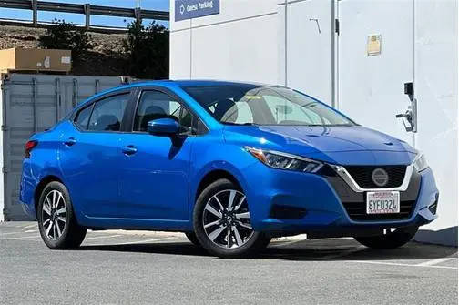 2021 Nissan Versa SV FWD photo