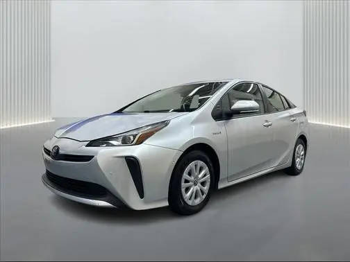 2022 Toyota Prius LE FWD photo