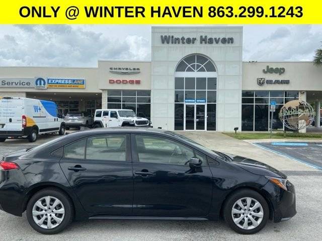 2022 Toyota Corolla LE FWD photo