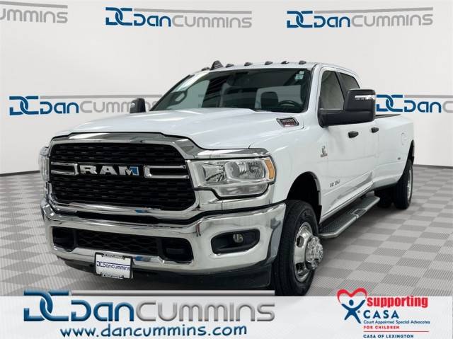 2023 Ram 3500 Big Horn 4WD photo