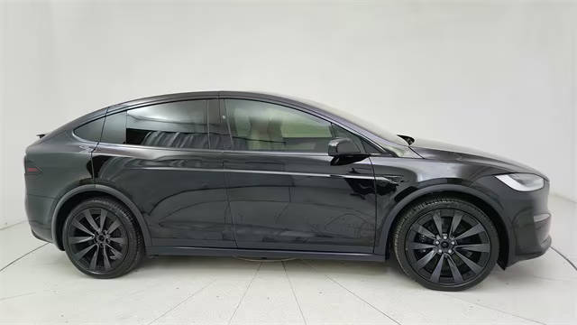2023 Tesla Model X AWD photo