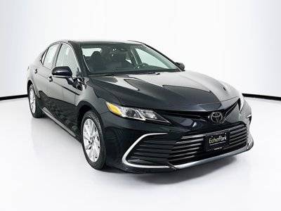 2023 Toyota Camry LE FWD photo