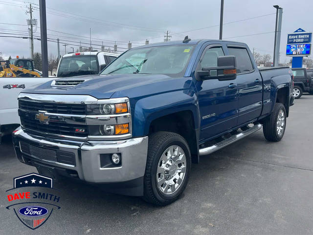 2015 Chevrolet Silverado 2500HD LT 4WD photo