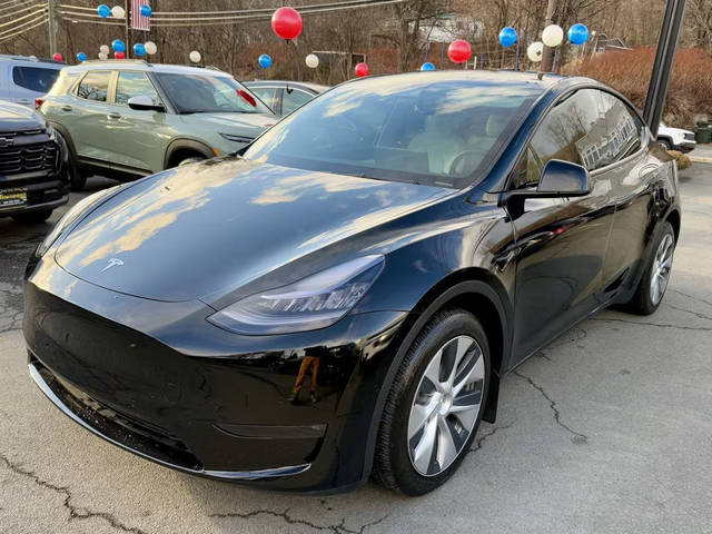 2022 Tesla Model Y Long Range AWD photo