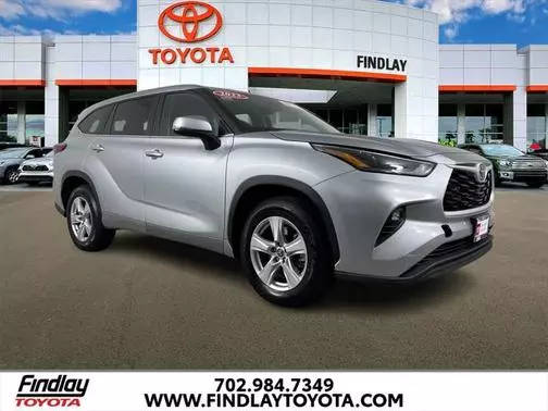 2023 Toyota Highlander LE FWD photo