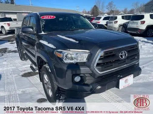 2017 Toyota Tacoma SR5 4WD photo