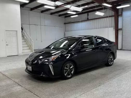 2022 Toyota Prius XLE FWD photo