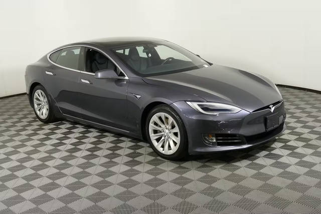 2019 Tesla Model S Standard Range AWD photo