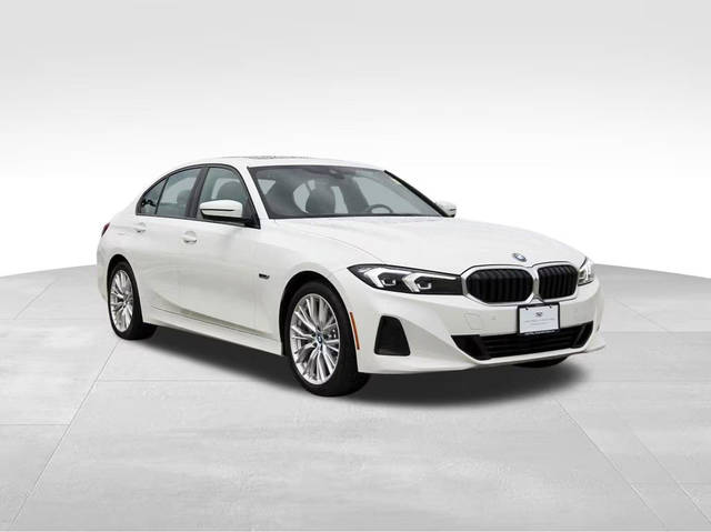 2023 BMW 3 Series 330e RWD photo