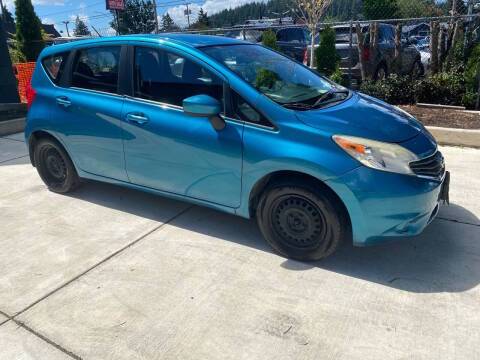 2015 Nissan Versa Note SV FWD photo