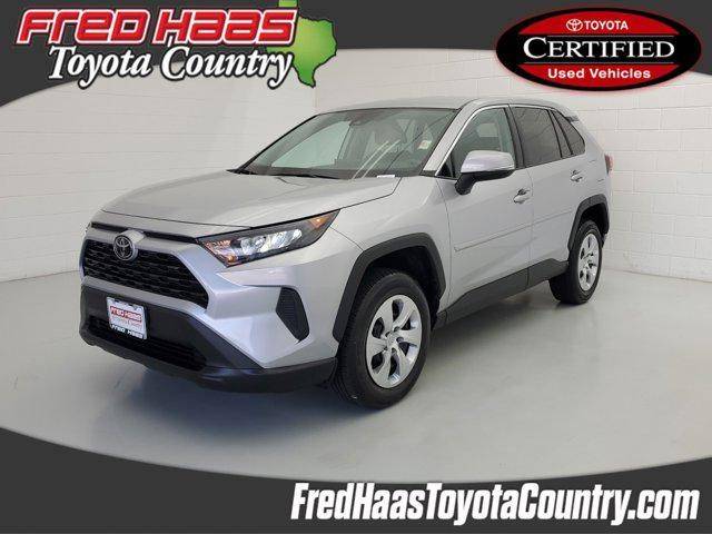 2022 Toyota RAV4 LE AWD photo