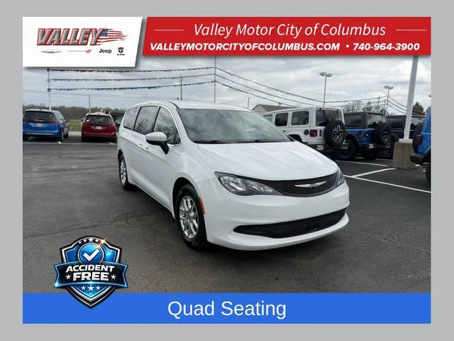 2023 Chrysler Voyager LX FWD photo