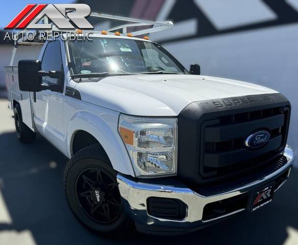 2015 Ford F-350 Super Duty XL RWD photo