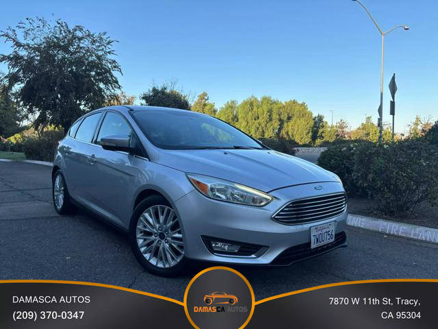 2016 Ford Focus Titanium FWD photo