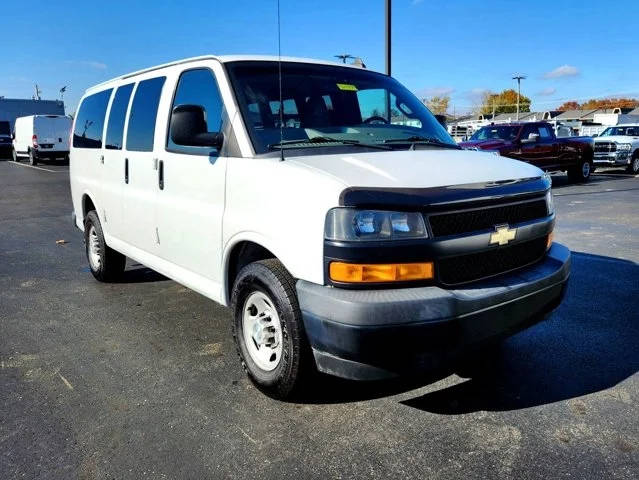 2019 Chevrolet Express LS RWD photo