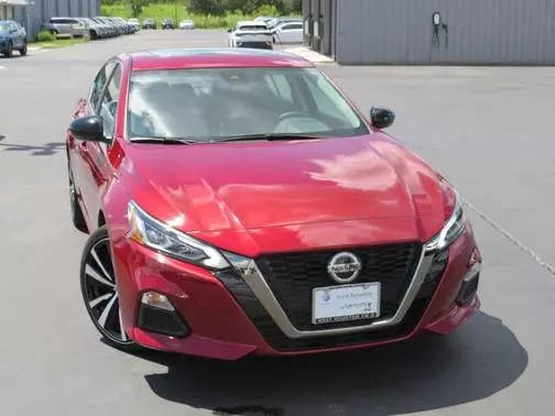 2021 Nissan Altima 2.5 SR FWD photo