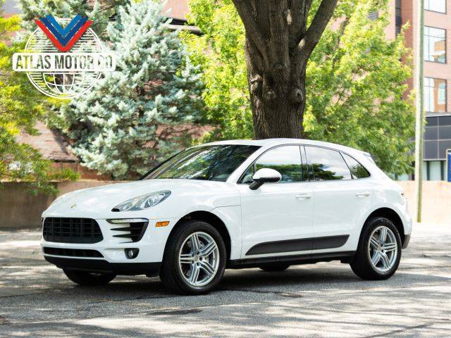 2015 Porsche Macan S AWD photo