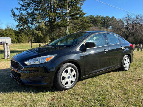 2015 Ford Focus S FWD photo