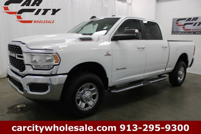 2022 Ram 2500 Big Horn 4WD photo