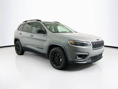 2023 Jeep Cherokee Altitude Lux 4WD photo