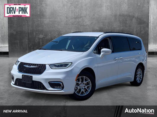 2022 Chrysler Pacifica Minivan Touring L FWD photo