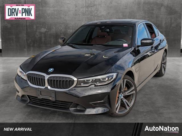 2022 BMW 3 Series 330e xDrive AWD photo