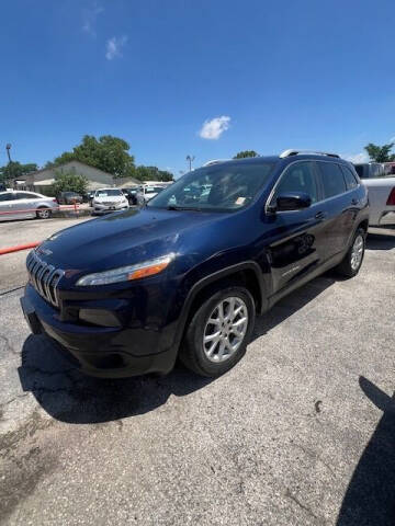 2015 Jeep Cherokee Latitude FWD photo