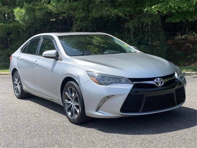 2015 Toyota Camry XSE FWD photo