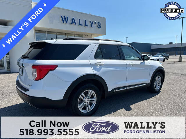 2023 Ford Explorer XLT 4WD photo