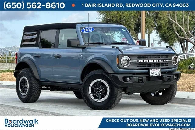 2023 Ford Bronco 4 Door Black Diamond 4WD photo